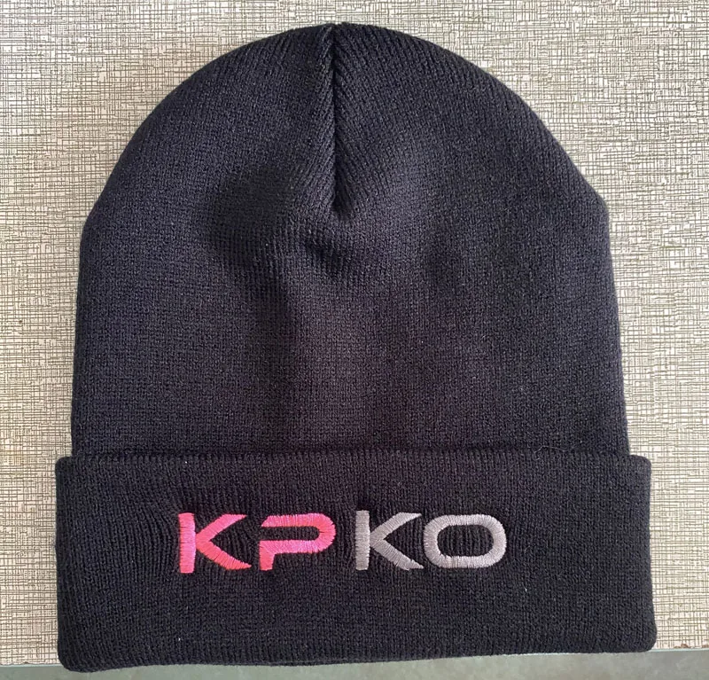 wholesale custom beanie your own embroidery logo woven label 100% acrylic pom pom beanie hat / knitted beanie in winter hat