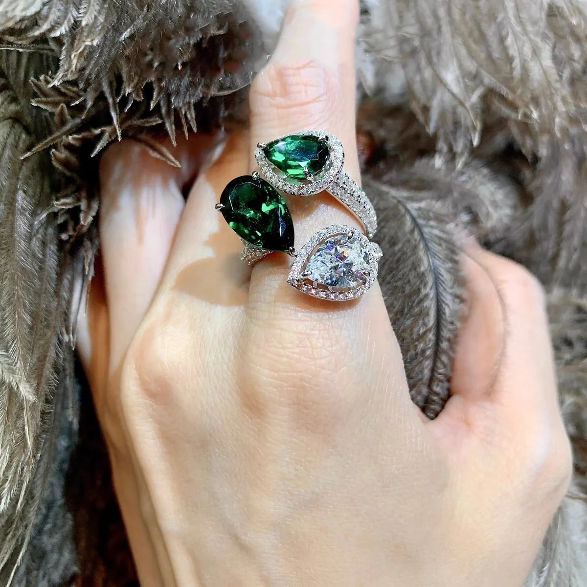 Three-stone Finger Ring Water Drop Emerald Cz White Party Wedding band Rings for Women Birthday Jewelry