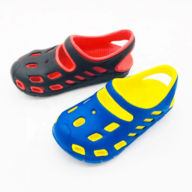 Wholesale breathable lightweight soft Kids EVA clogs garden shoes children custom logo foam slide beach sandals for boy girl