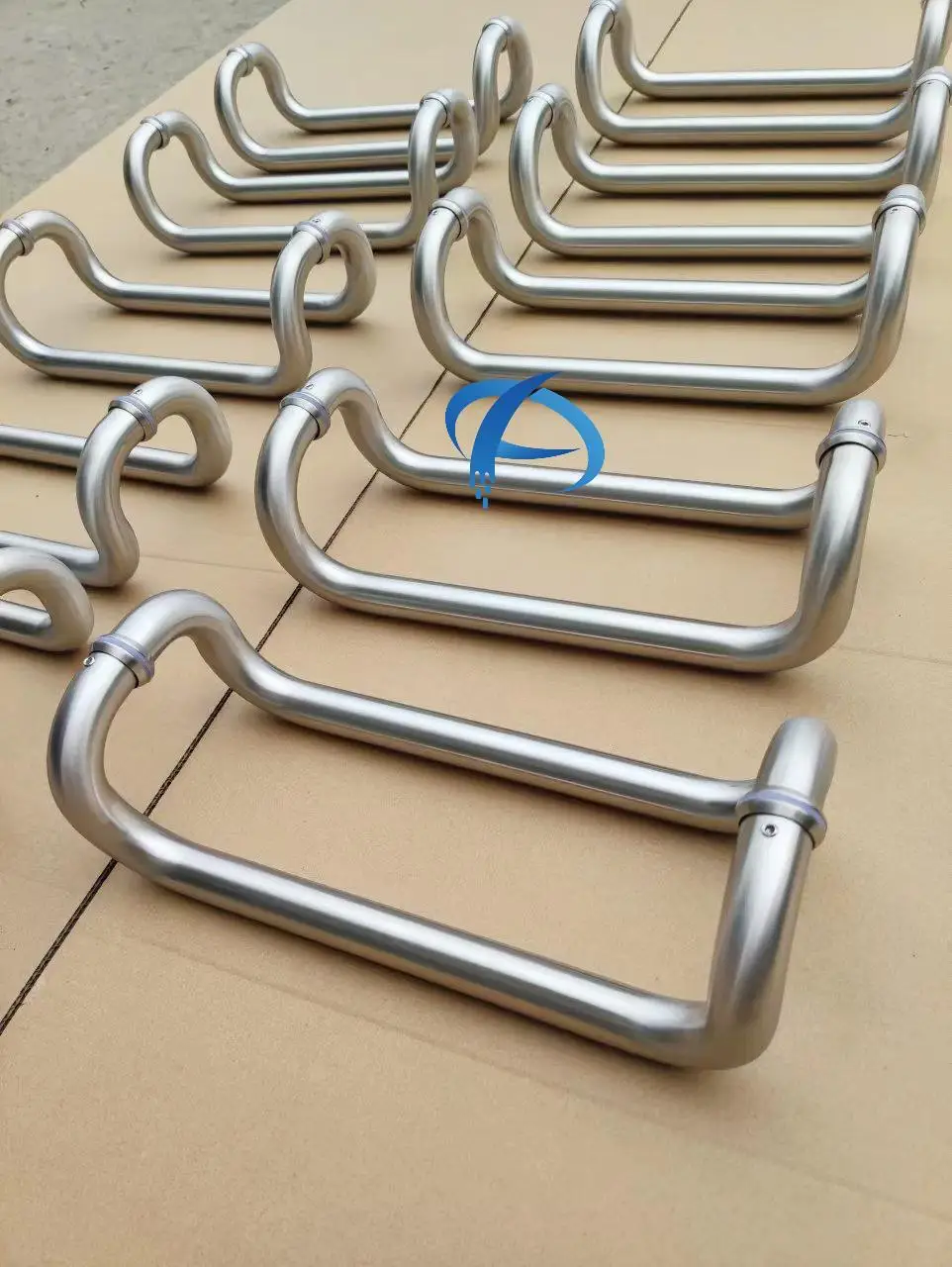 A0608 Austin Factory Entrance Commercial Stainless Steel Four Curved Double Bend Door Pull Handle