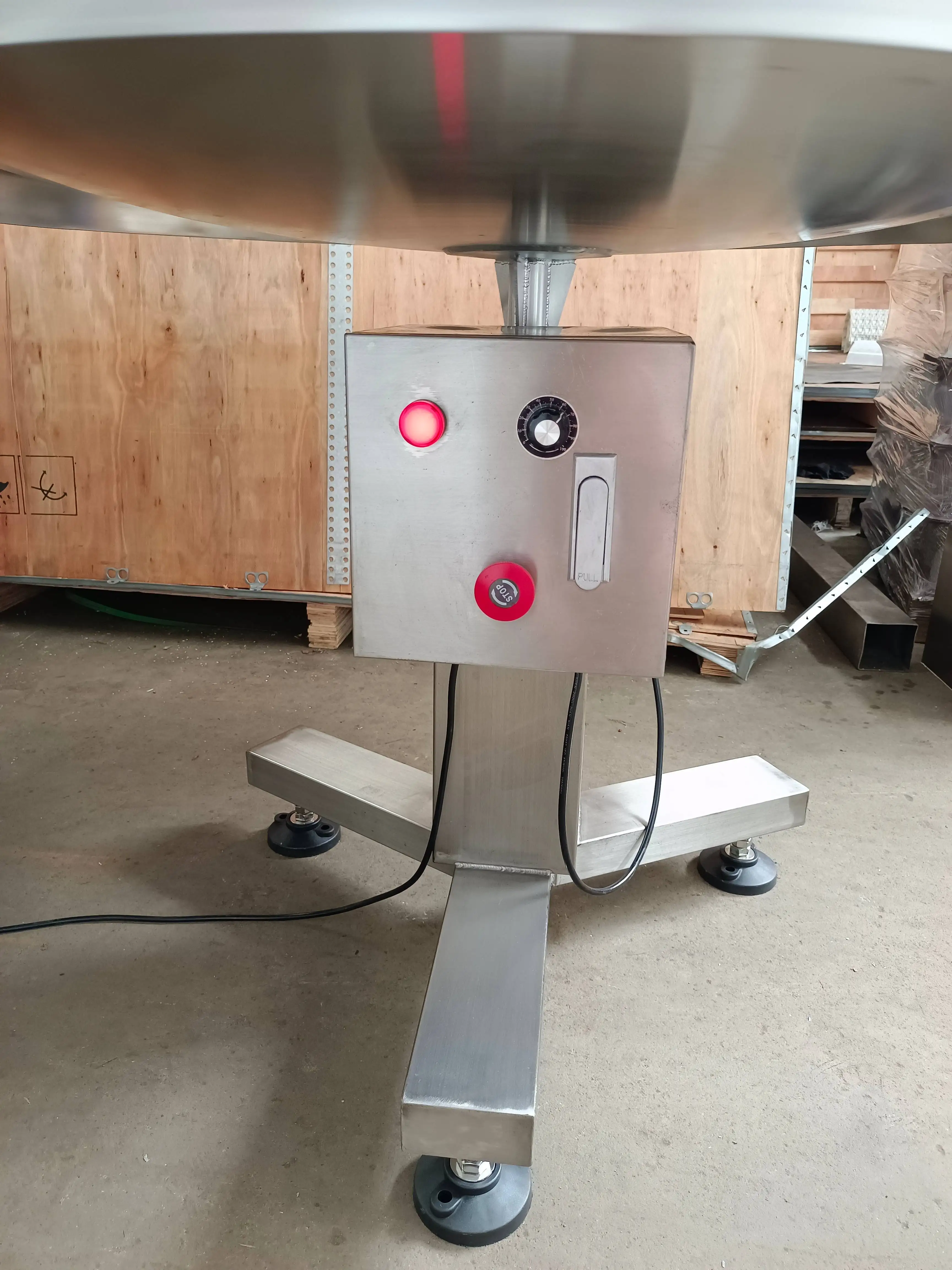 1.2m/1.5m/2m diameter Stainless Steel Motorized industrial Rotating accumulation Round Packing Table