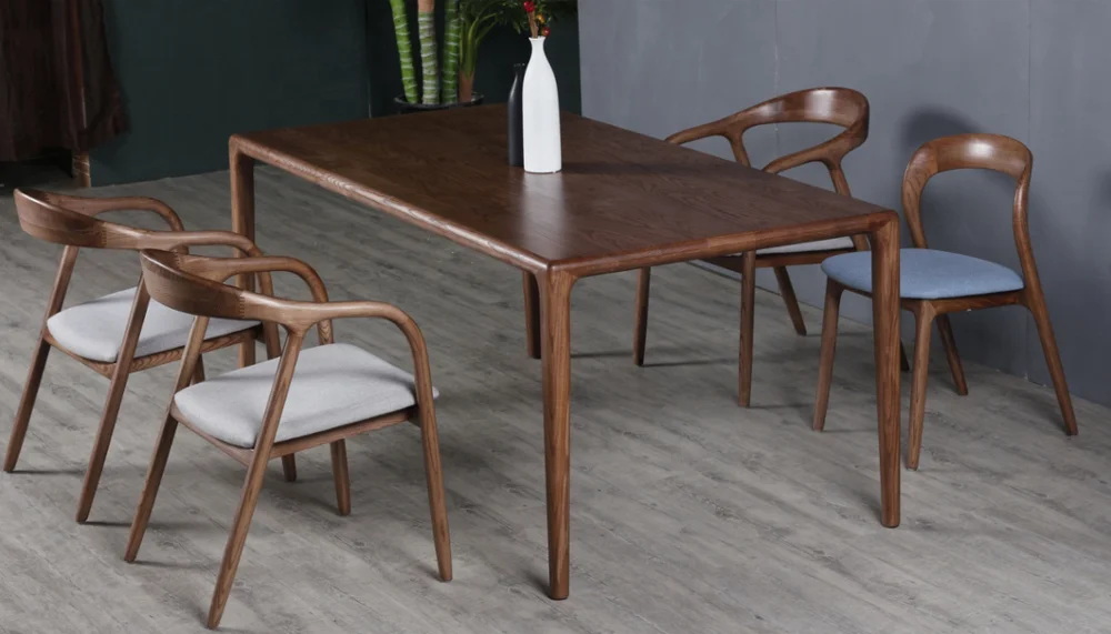 
Scandinavian simple design dining room furniture solid wood dining table set 4 Chairs 