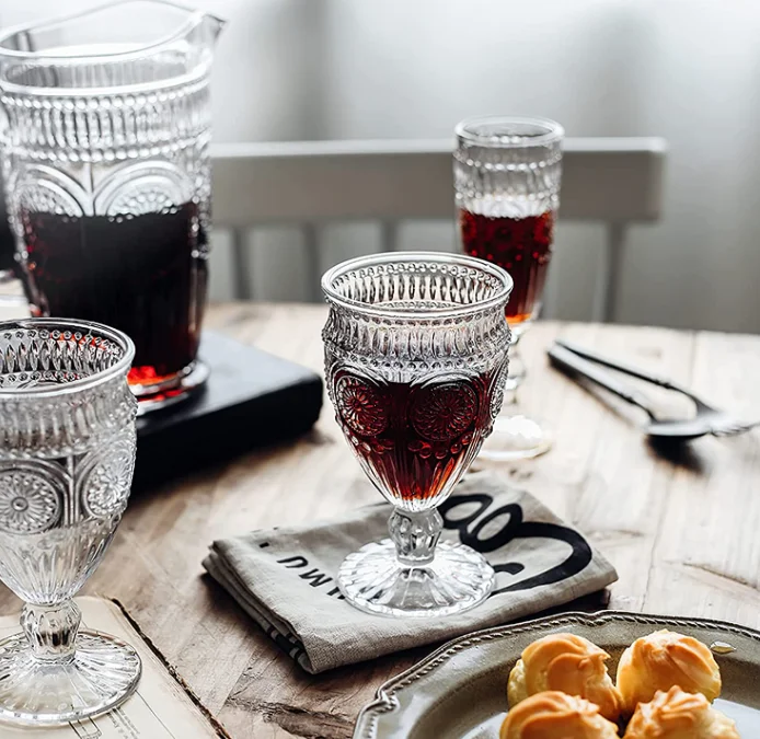 Colored Wine Goblets, 10 Oz Wine Glasses with Embossed Pattern, Vintage Glassware for Party, Wedding, Bar, Wine, Juice,Customize