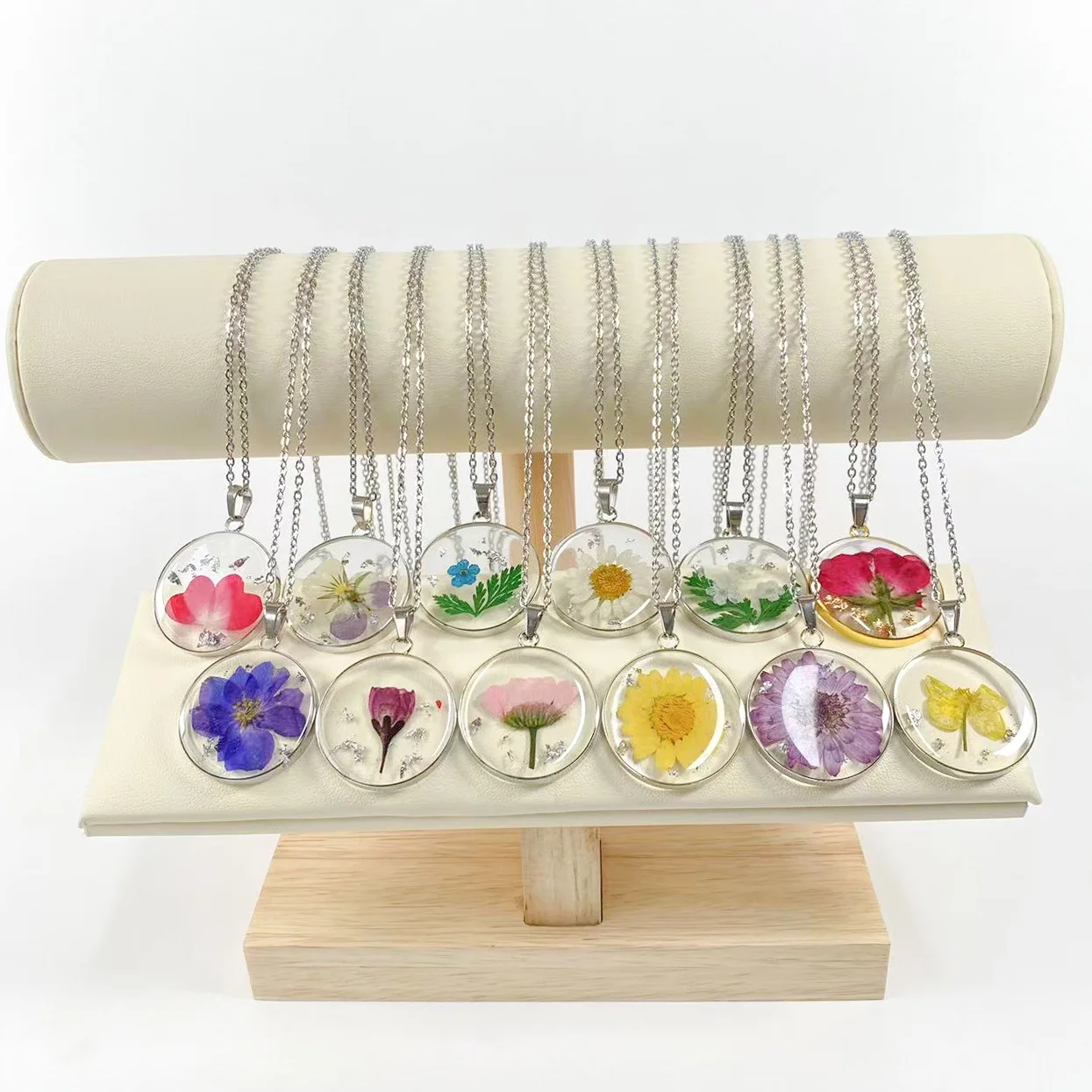 New Korean Designer Vintage Creative Resin Dried Flower Pendant Necklace For Women