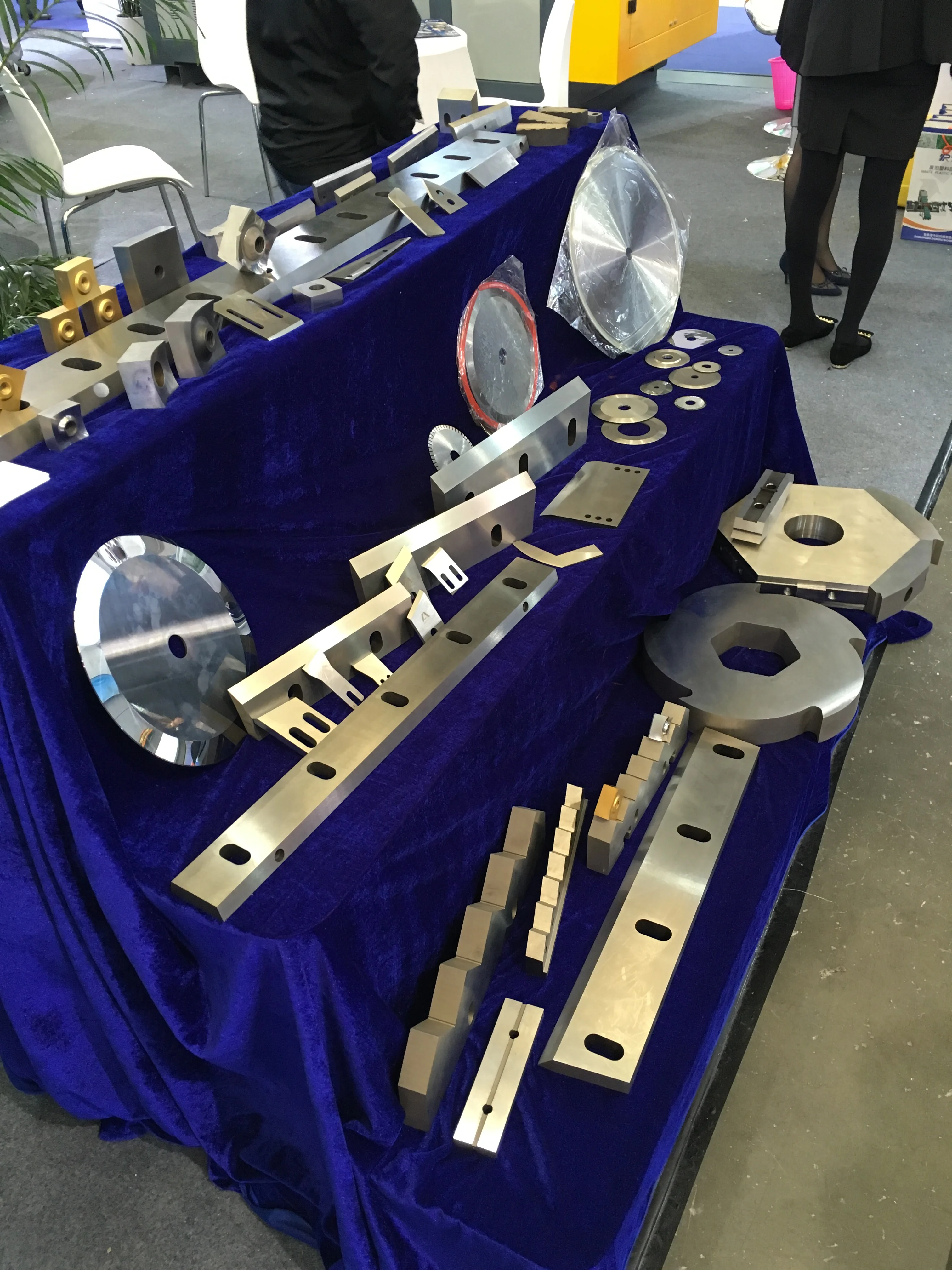 Industrial Circular Cutter Blade Slitting Circular Blade High Quality Round Blade