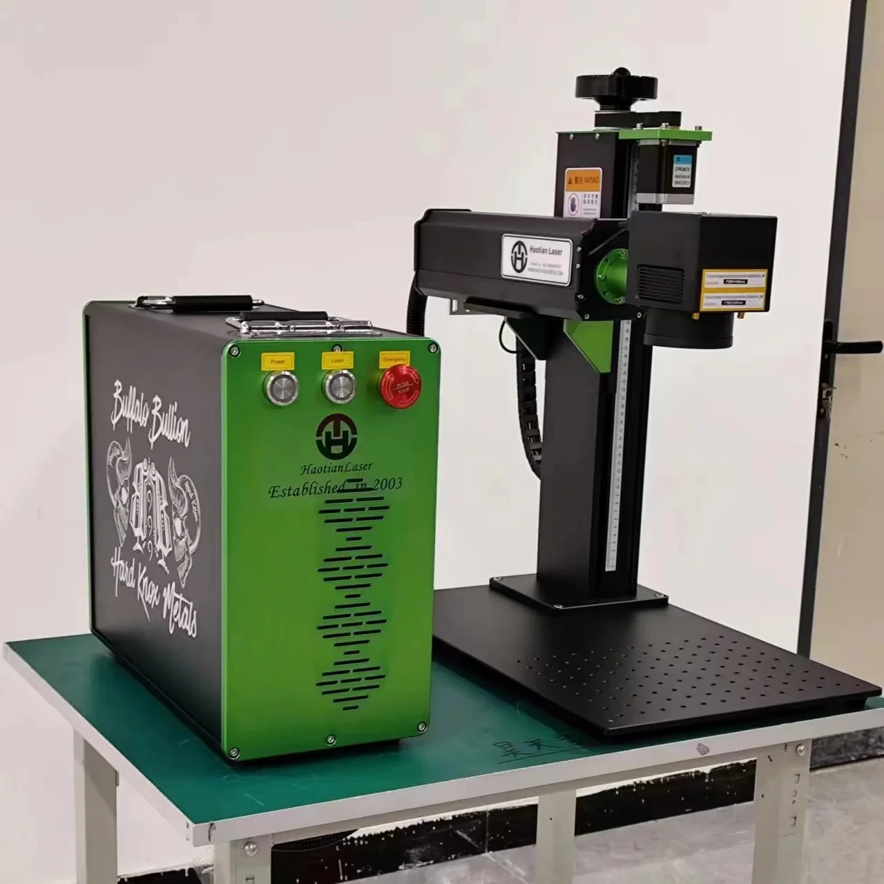 HT-30 HT-50 HT-60 HT-80 HT-100 100W Fiber Laser Marking Machine