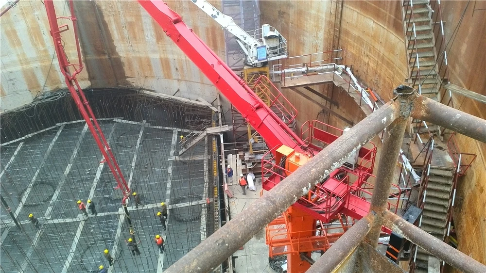 hydraulic type stationary self-climbing hgc33d concrete placing boom 18m 22m 28m and 32m for rental