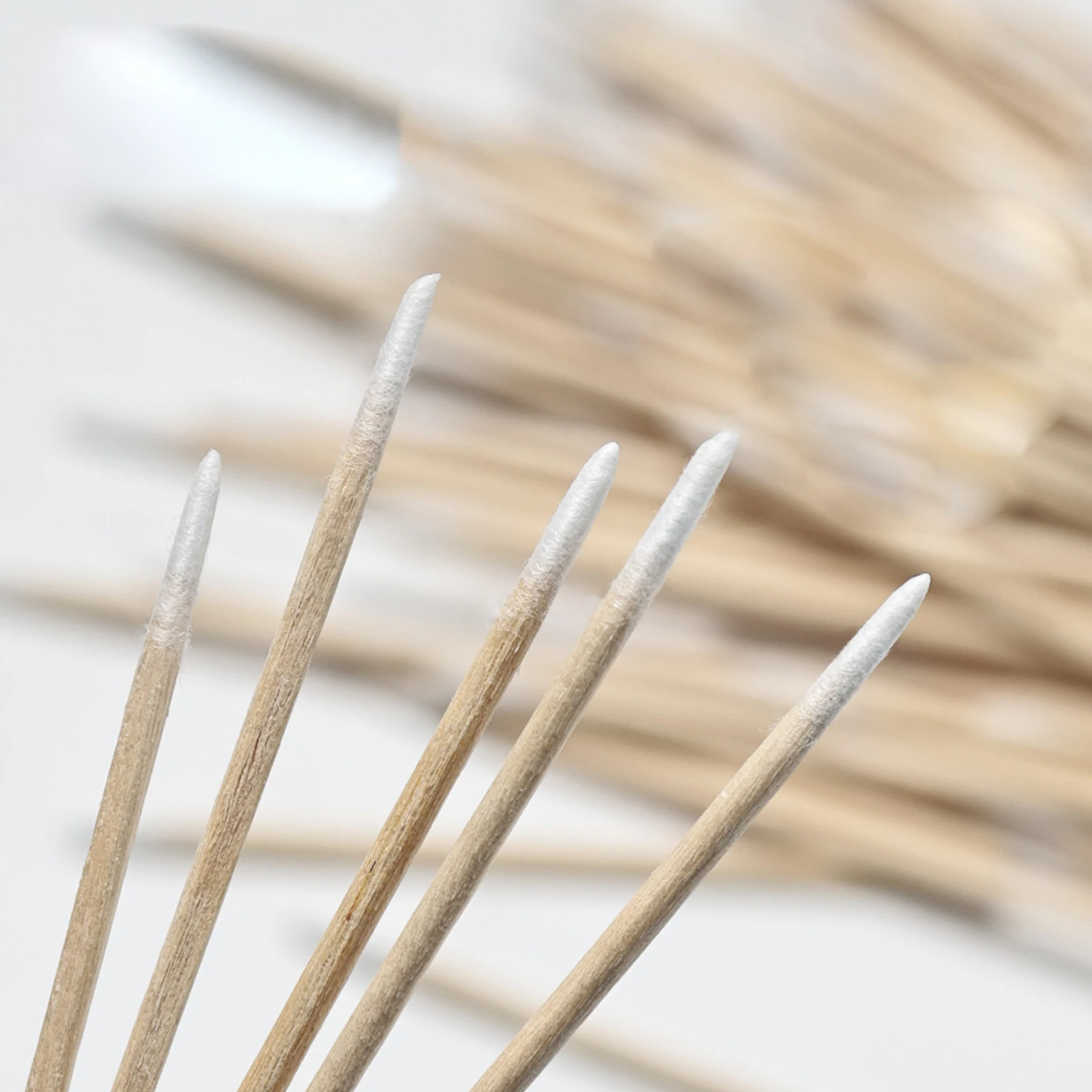 100pcs Cotton Tipped Tattoo Pointed Cotton Buds Swabs Biodegradable Makeup Cosmetic Applicator Wood Sticks