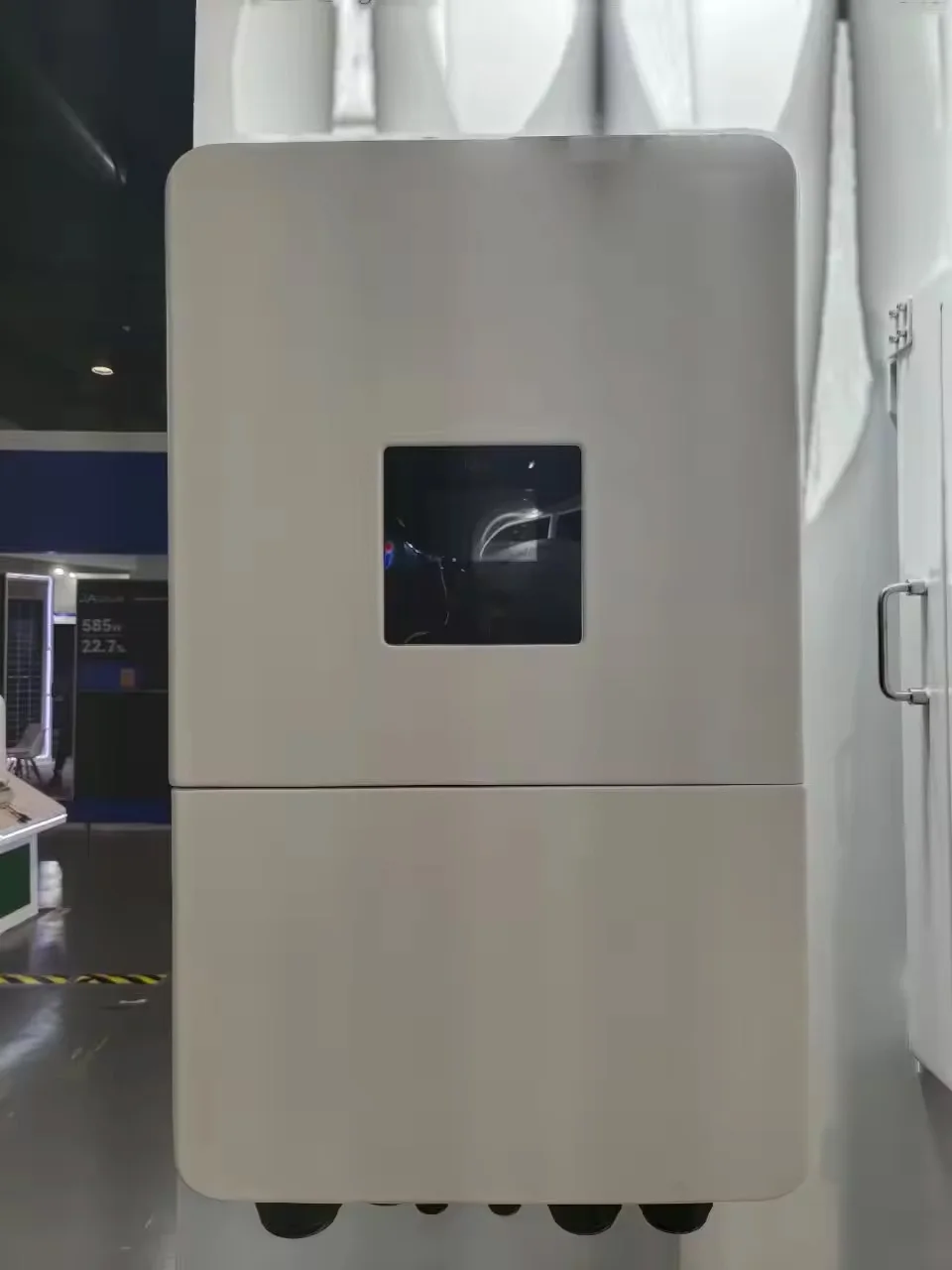 Deye New Model Sun-14/15/16/18/20K-Sg05Lp3-Eu-Sm2 14K 15K 16K 18K 20K Three Phase Hybrid Inverter