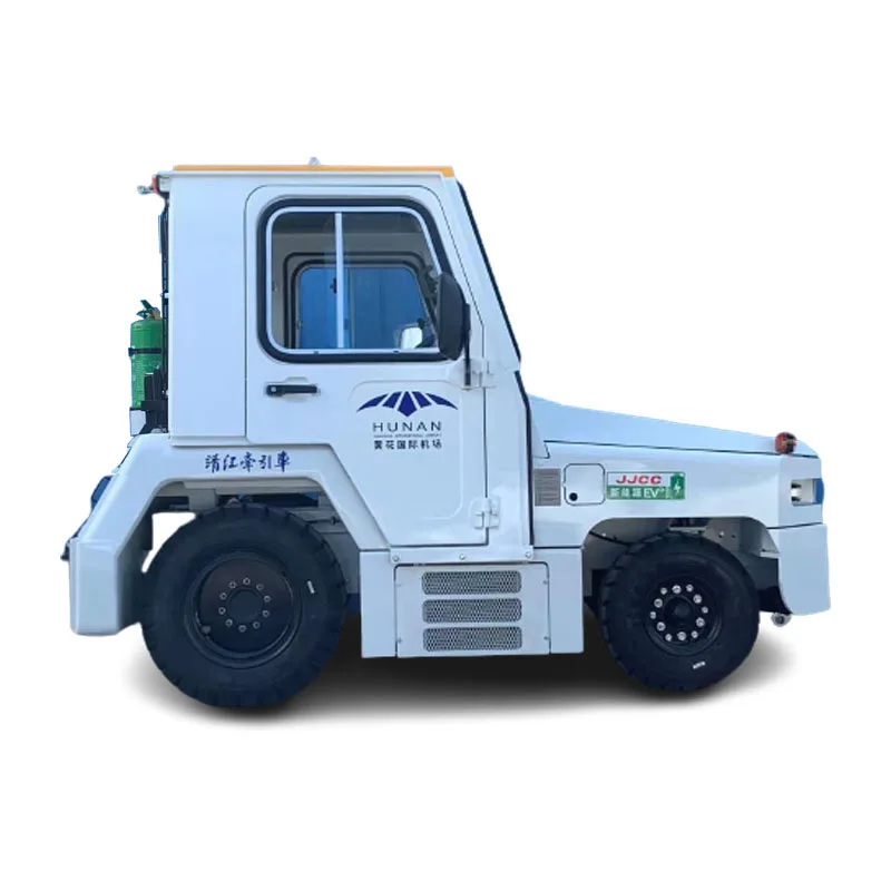 JJCC manufacture airport cargo luggage tractor tow tractor with cabin