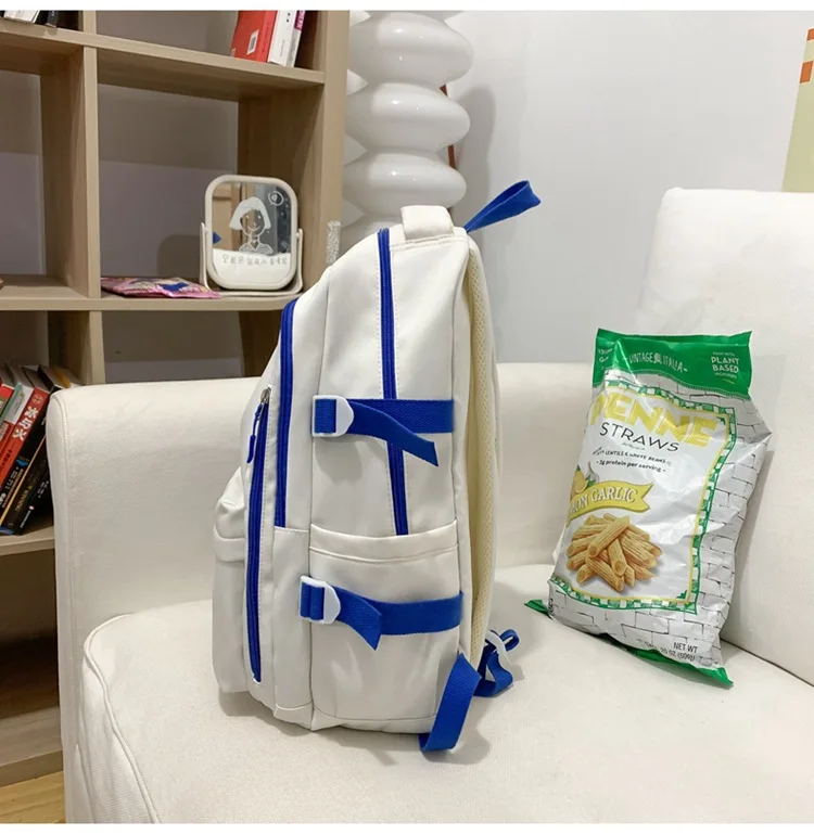 2023 Classic Design Custom LOGO Smiling Face Label Multi-pockets Middle School Students School Backpack