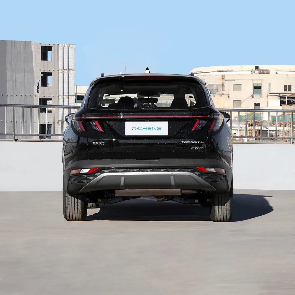 Wholesale price petrol car 2024 Hyundai Tucson SUV Car For Sale Chinese cheap gasoline car