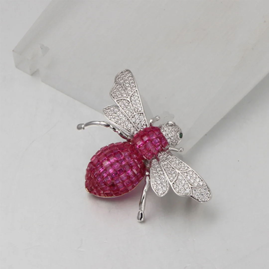 broche Parallel Cut Invisible Setting Ruby Diamond snowflake Bee Brooch Pin christmas brooches and pins ladies brooches