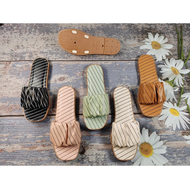 2022 nice design latest  ladies slide slipper cheap pvc stylish summer ladies shoes