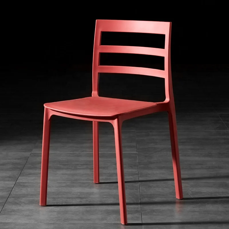 Лидер продаж, недорогие разноцветные пластиковые стулья для кафе с розовым черным желтым красным белым обеденным стулом