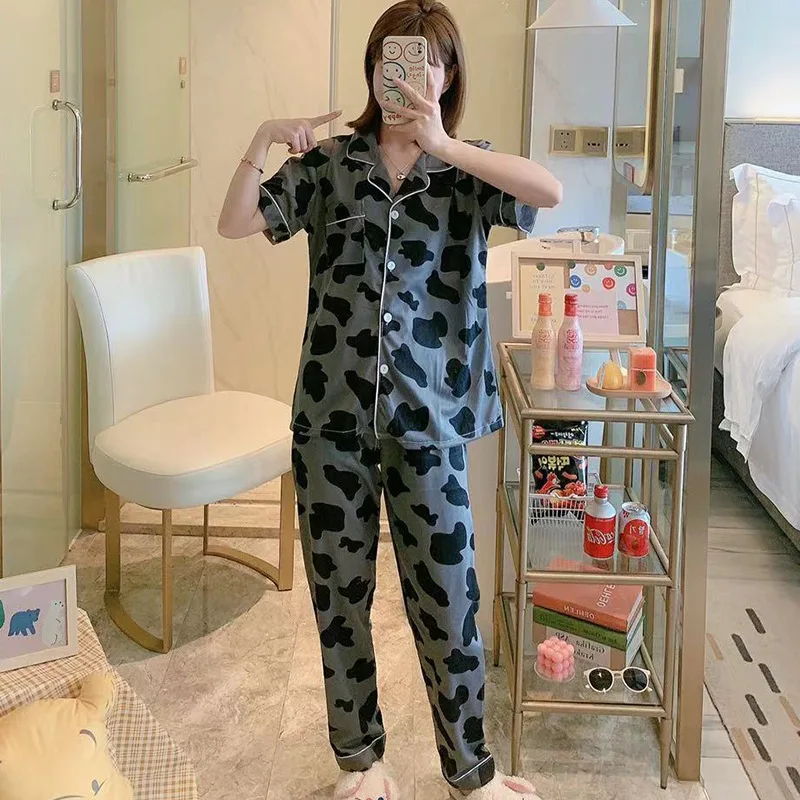2025 Wholesale LOW MOQ Short Sleeves Satin Two Piece Pajama Set Casual Night Wear Sexy Sleep Wear for Women With Pocket