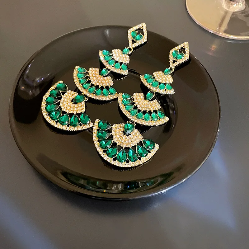 925 Silver Needle Set Diamond Crystal Fan long Earrings Fashion Palace Style Design Earrings for Women