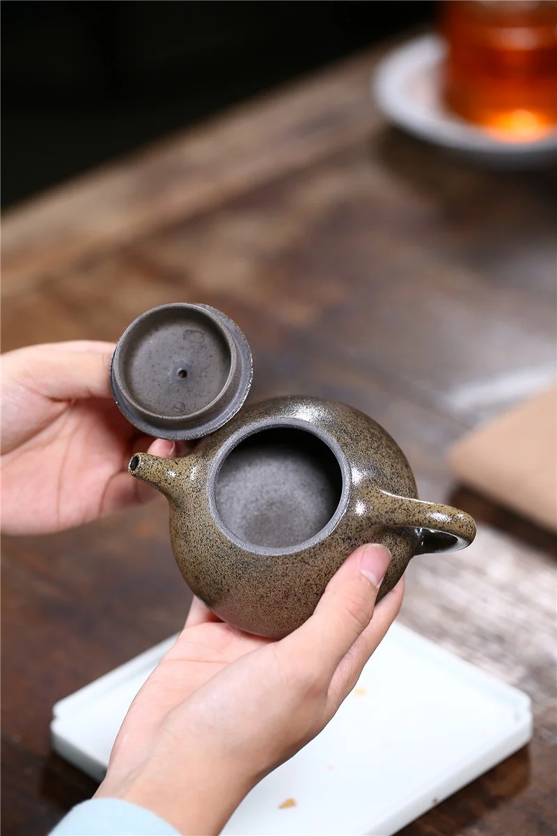 Pure handmade purple clay teapot Yixing Zisha hu teapot wholesale