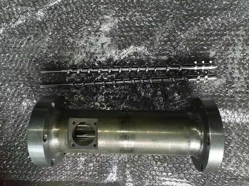 Small size parallel Twin-screw  and its barrel for plastic extruders