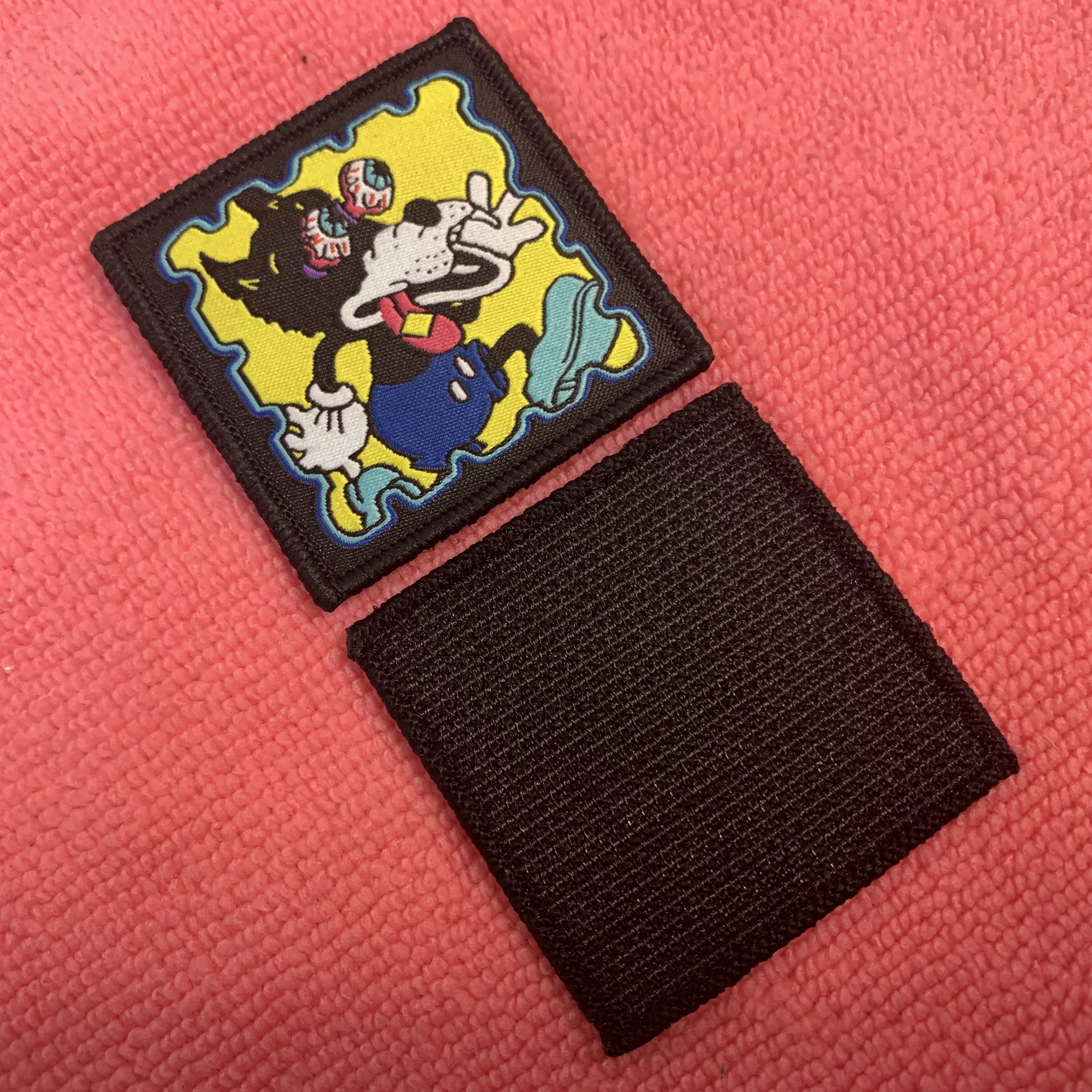 12 colors overlocked border velcroes backing hats woven patch,free design hook backing clothing badge