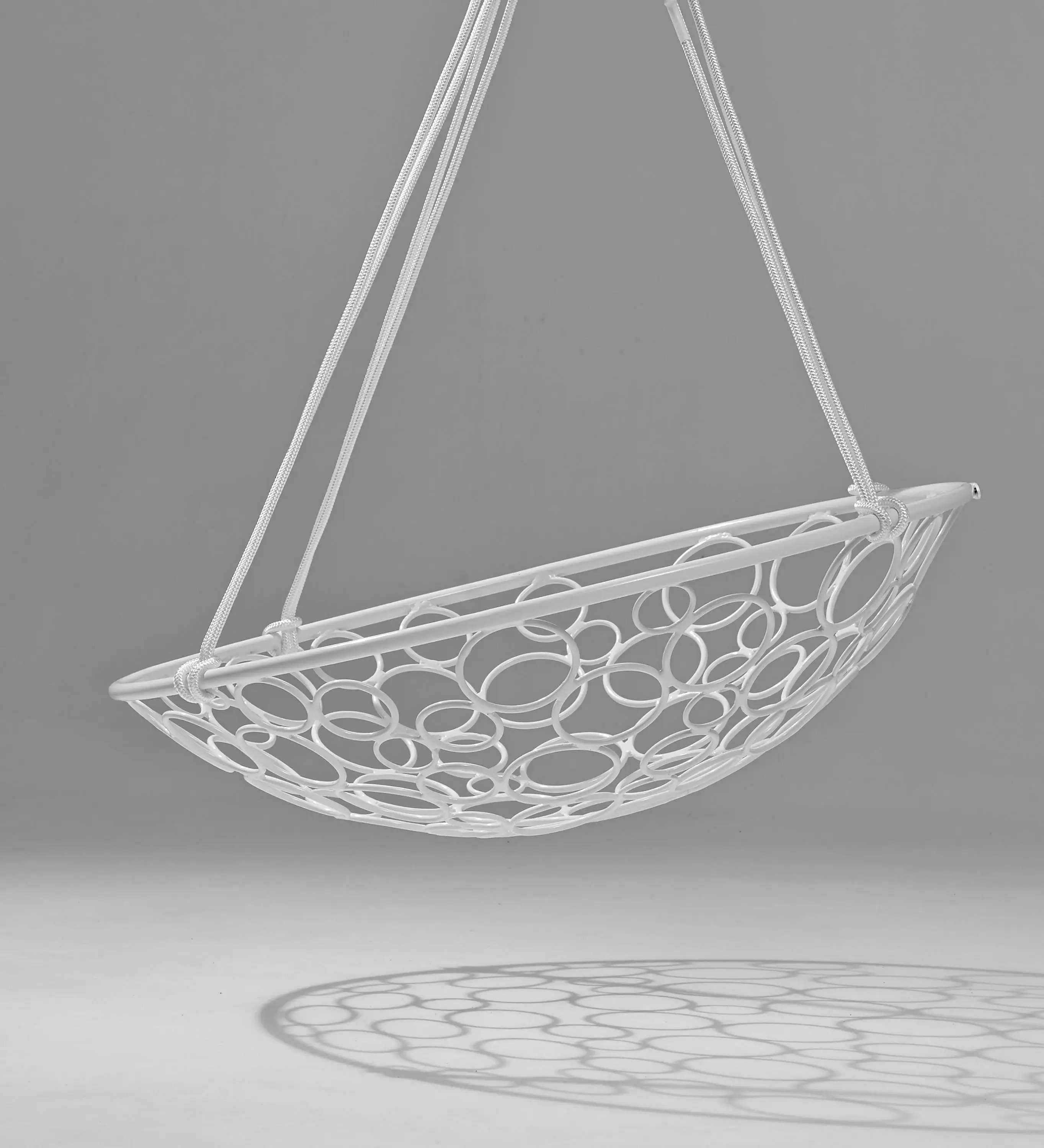 Modern Hanging  Basket Circle Swing For Your Home And Garden