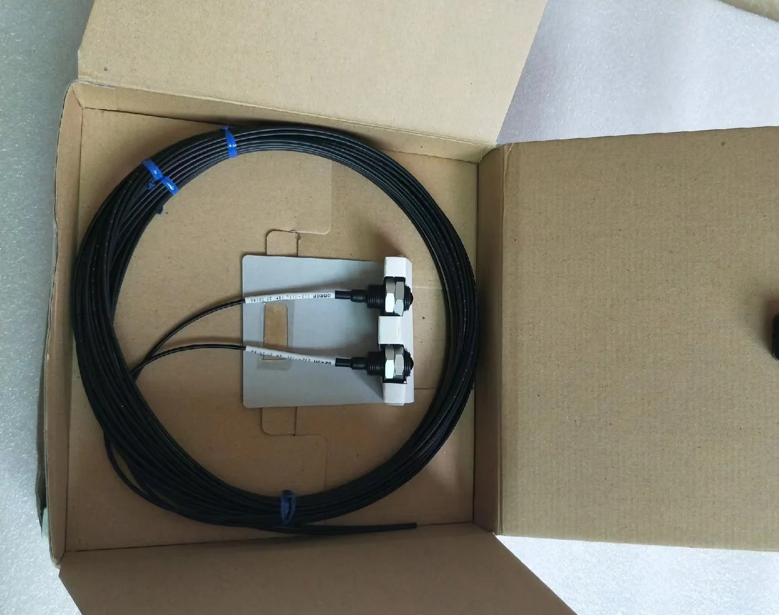 ( Photoelectric switch sensor ) E32-T17L