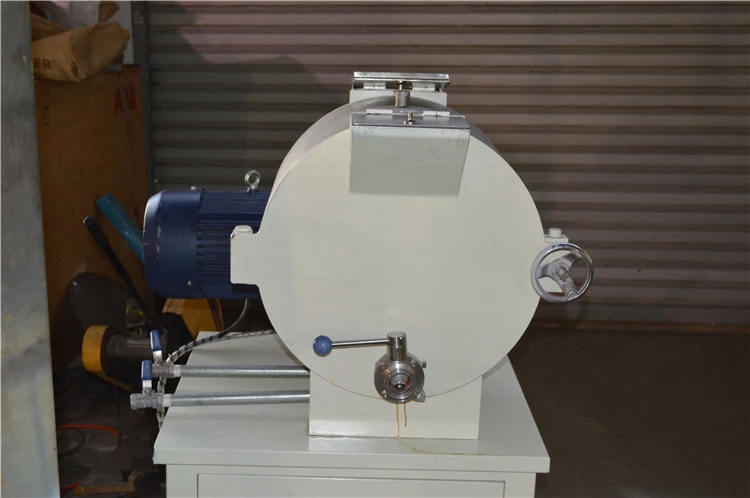 Chocolate Conche refiner and Commercial Chocolate Ball Mill Cocoa Grinding Machine