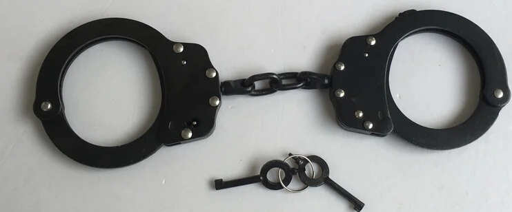 Оптовая цена углеродистая сталь и никель полицейские наручники