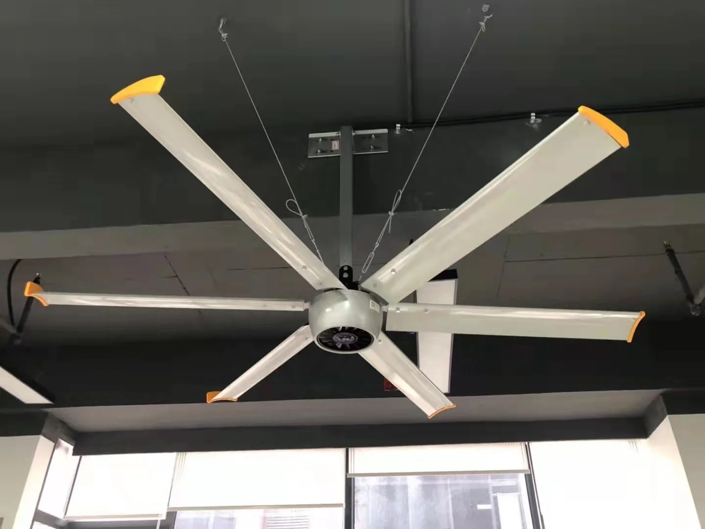Циркуляция воздуха охлаждение 8ft Hvls большой промышленный потолочный вентилятор для тренажерного