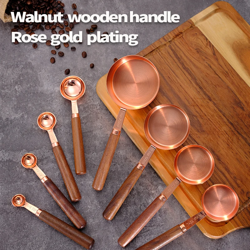 Набор мерных чашек и ложек с деревянной ручкой из орехового дерева покрытием розового золота