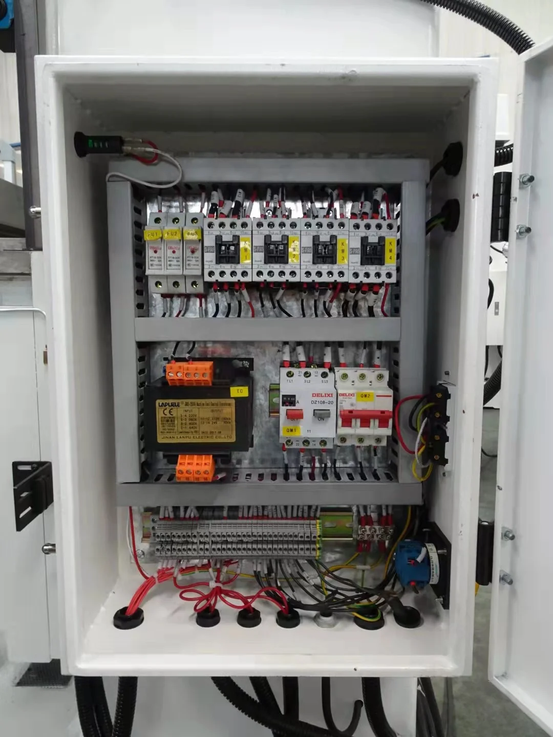 X6323A Metal Chip  conventional Milling machine vertical universal  bench manual mills fresadora  fresatrice MACHINERY for sale