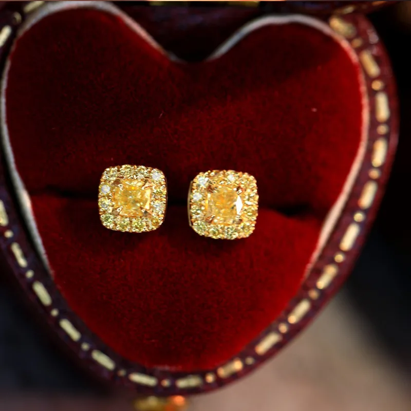Color Wedding Geometry 18k Gold 0.36CT Fancy Cushion Cut Women Small Yellow Diamond Stud Earring