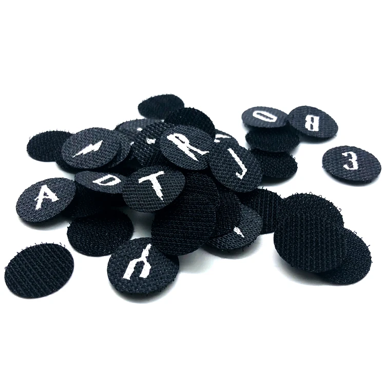 
 Оптовая продажа, светящийся значок, индивидуальное имя, буква С крючком, тканые нашивки для аксессуаров  