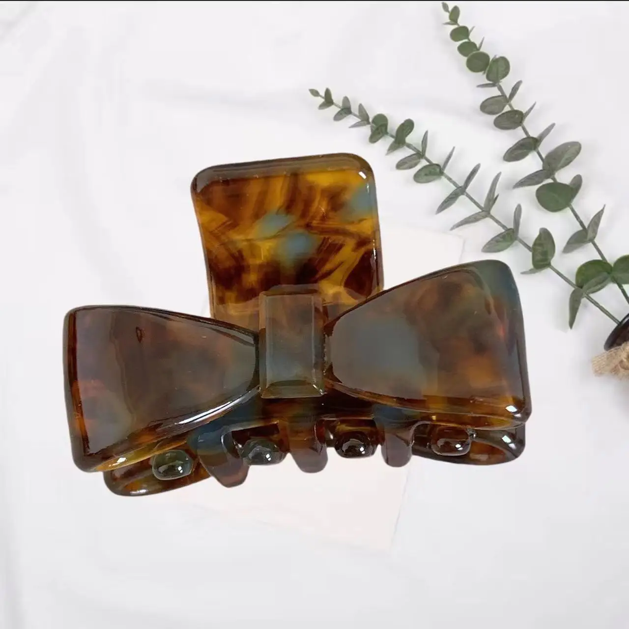 Exquisite Butterfly Knot Hair Claw Clip New Style Elegant Acetate Hair Claw for Ladies and Girls Small and Cute