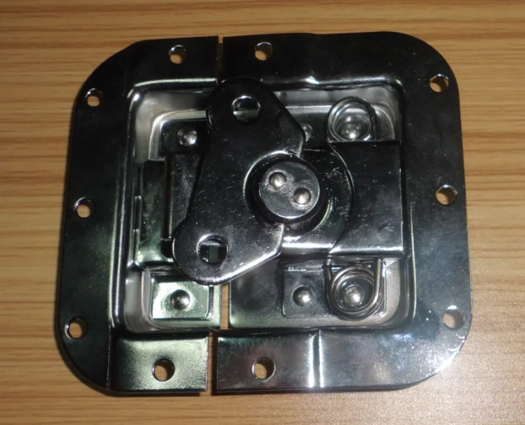 Жесткий чехол с блокировкой бабочки