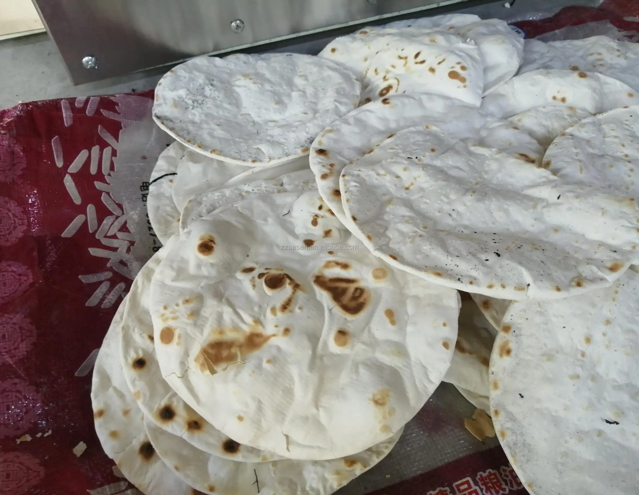 Wheat bread making machine flat bread baking oven Arabic bread making machine price