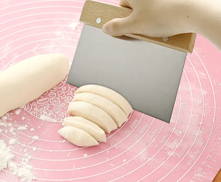 New Stainless Steel Dough Scraper Cutter with Wood Handle Dough Divider for Baking & Pastry for Pizza and Bread