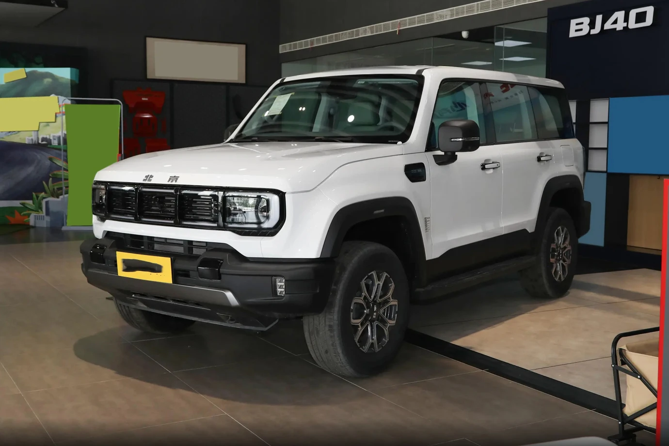 New Beijing Gas/Petrol SUV China BAIC BJ40 4x4 diesel 5 Seats Excellent Performance in Bad Road