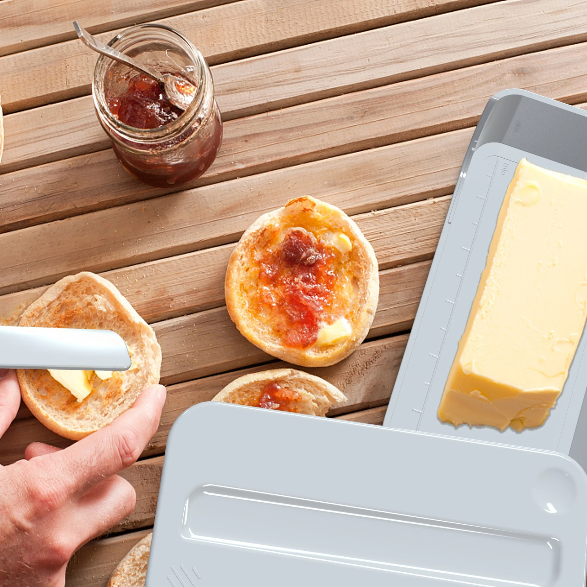 New Product Ideas 2025 Home and Kitchen Plastic Butter Spreader Butter Dish With Cover Knife Butter Dish Container