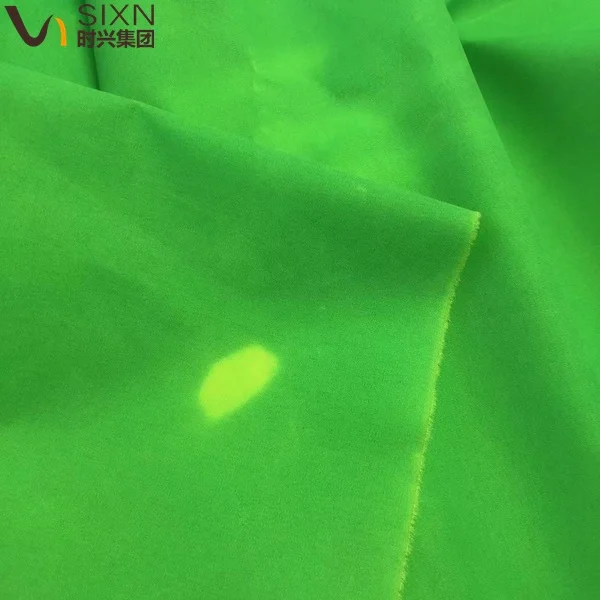 Green To Yellow Color Changing Temperature Sensitive 100% Polyester Peach Skin Lightweight Fabric For Trousers