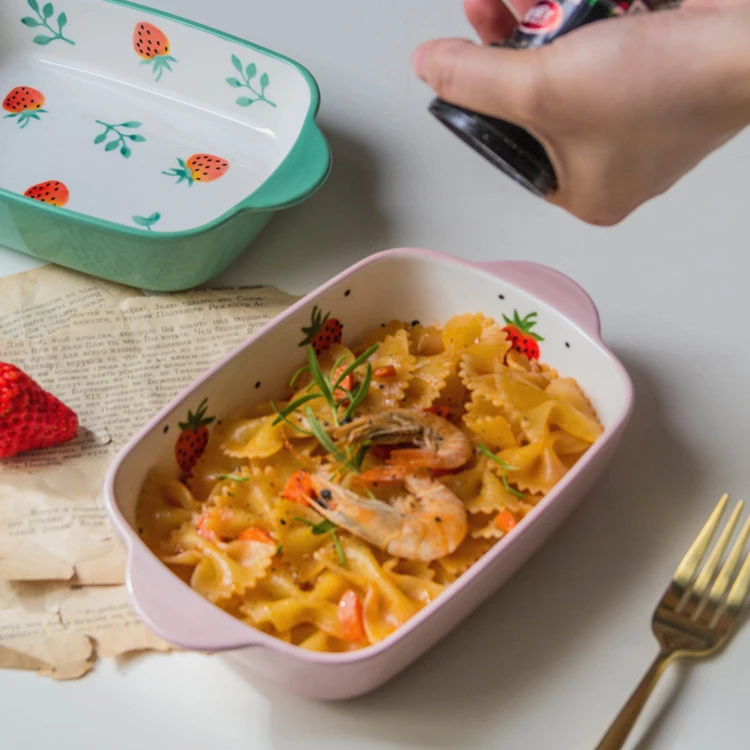 Home used strawberry pattern stoneware hand painted  ceramic backing tray bakeware