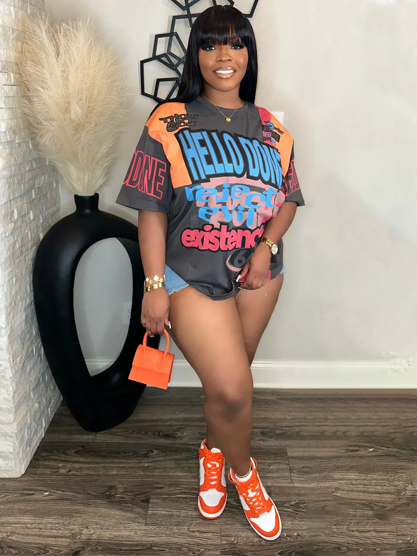 OJW090555 New design Modal Fabric graphic T Shirts Women Plus Size pink Cut Open Shirt made in China