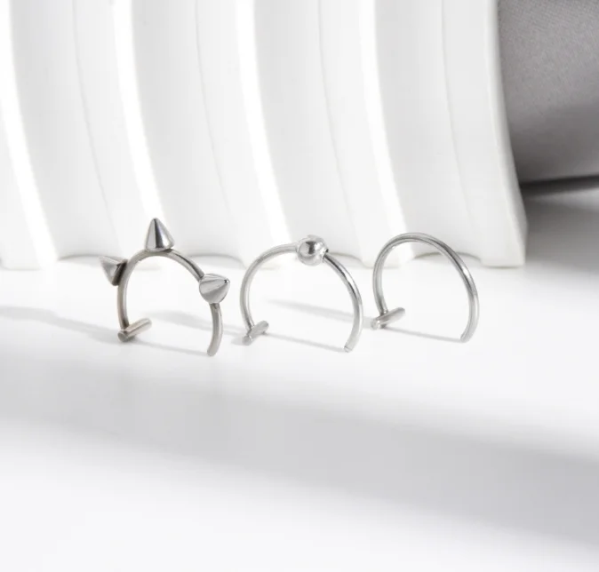 European And American Jewelry Spot Stainless Steel Without Holes False Lip Ring Lip Clip  Supply Piercing Jewelry Lip Nail