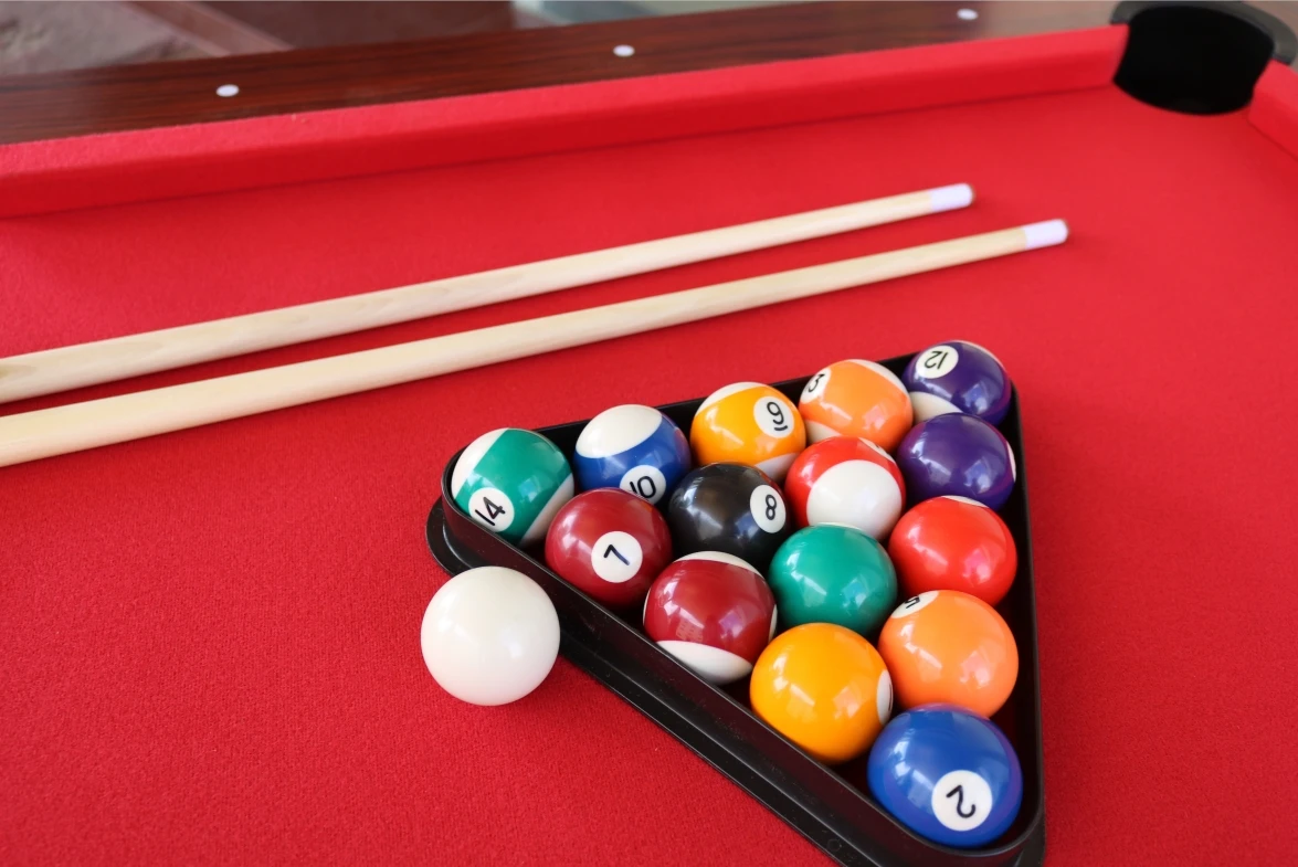 Factory wholesale custom 6ft indoor snooker table with MDF mat and PVC pocket for home office use Parent-child 9ft pool table