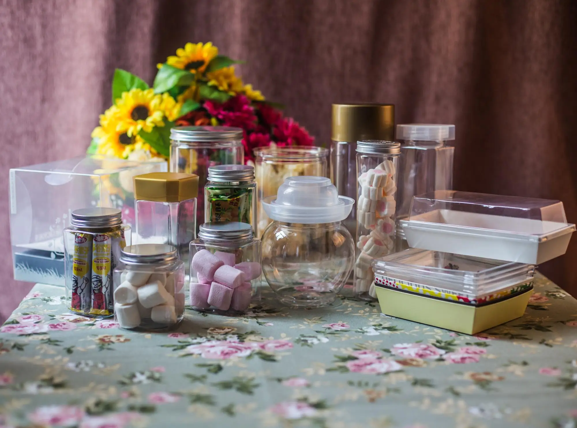 Popular 240ml 340ml 420ml 4oz 8oz Clear wide mouth plastic jars pet food Container Food Jars with custom plastic lids