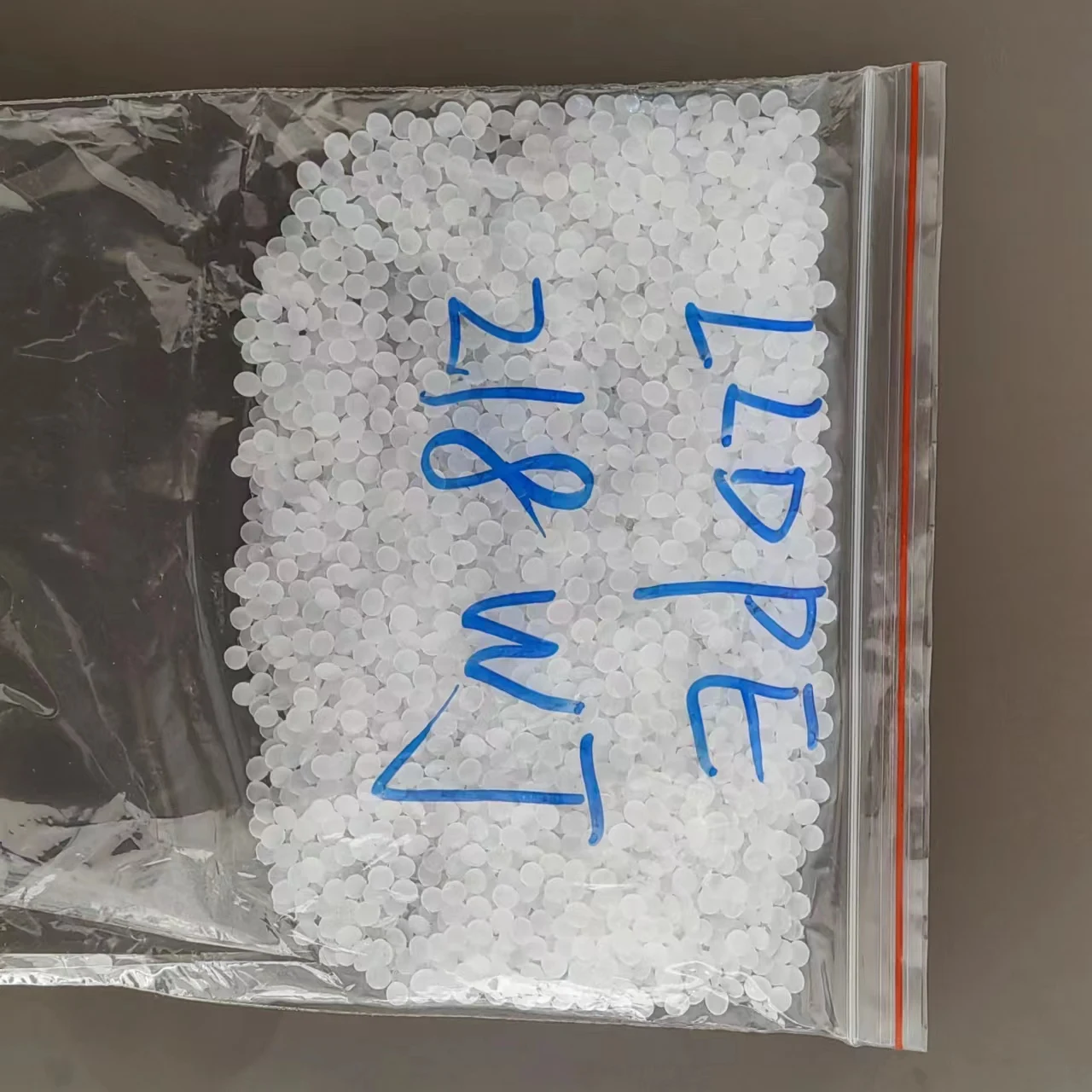 LLDPE 218WJ Blow Film Grade Linear Low Density Plastic Raw Materials