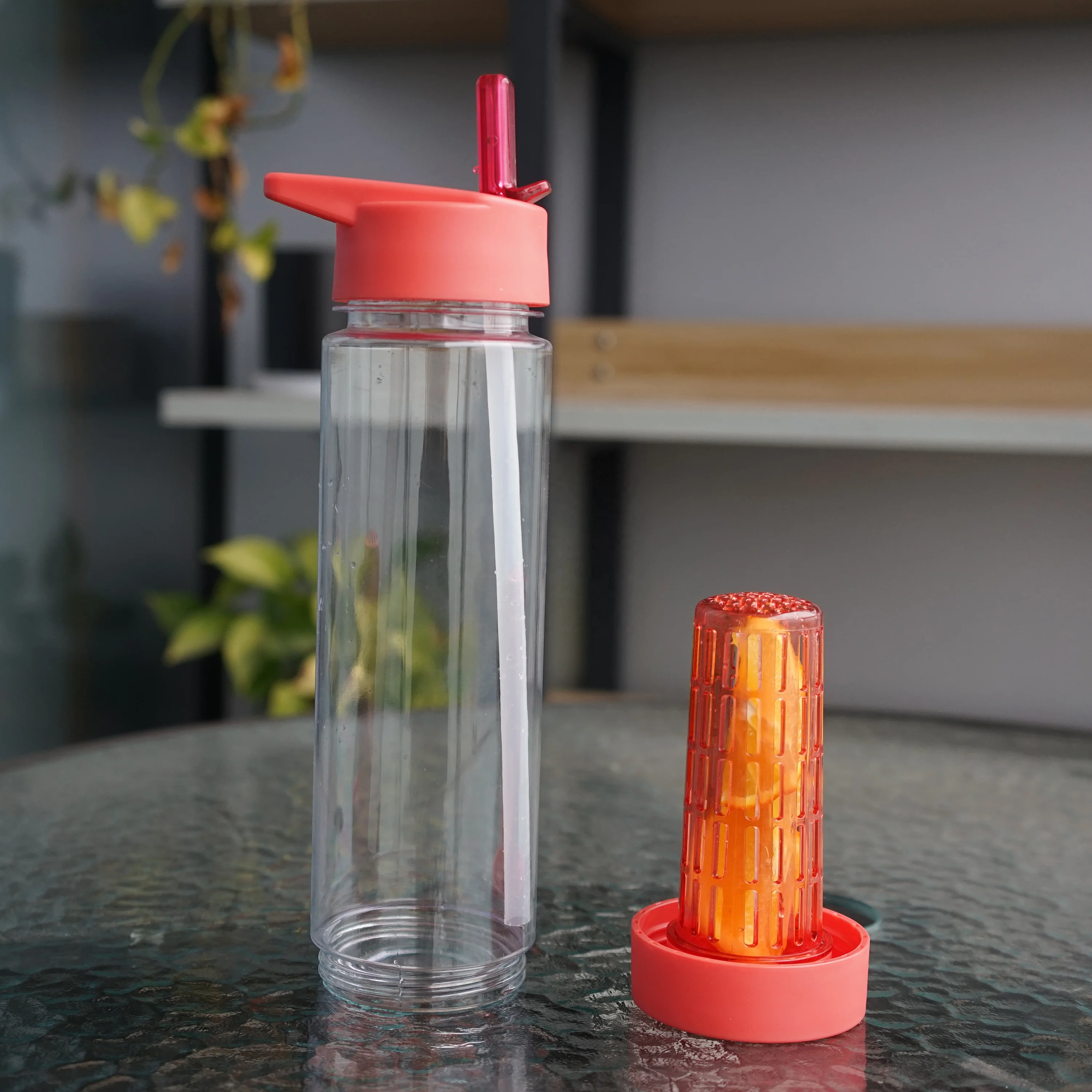 750ml/25oz hot selling cheap BPA Free clean plastic tritan fruit infuser gym sport crystal water bottle with flip lid and straw