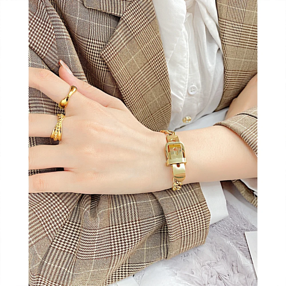 OYA OEM Wholesale jewelry bracelet popular charms for bracelets bulk couple bracelet