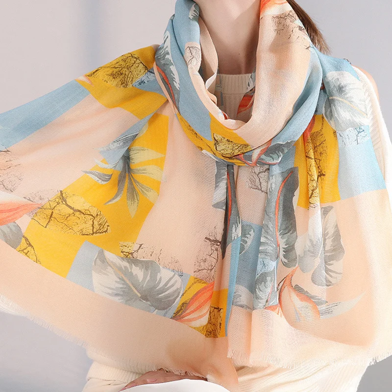Spring elegant comfortable warm stylish fashion scarf for women