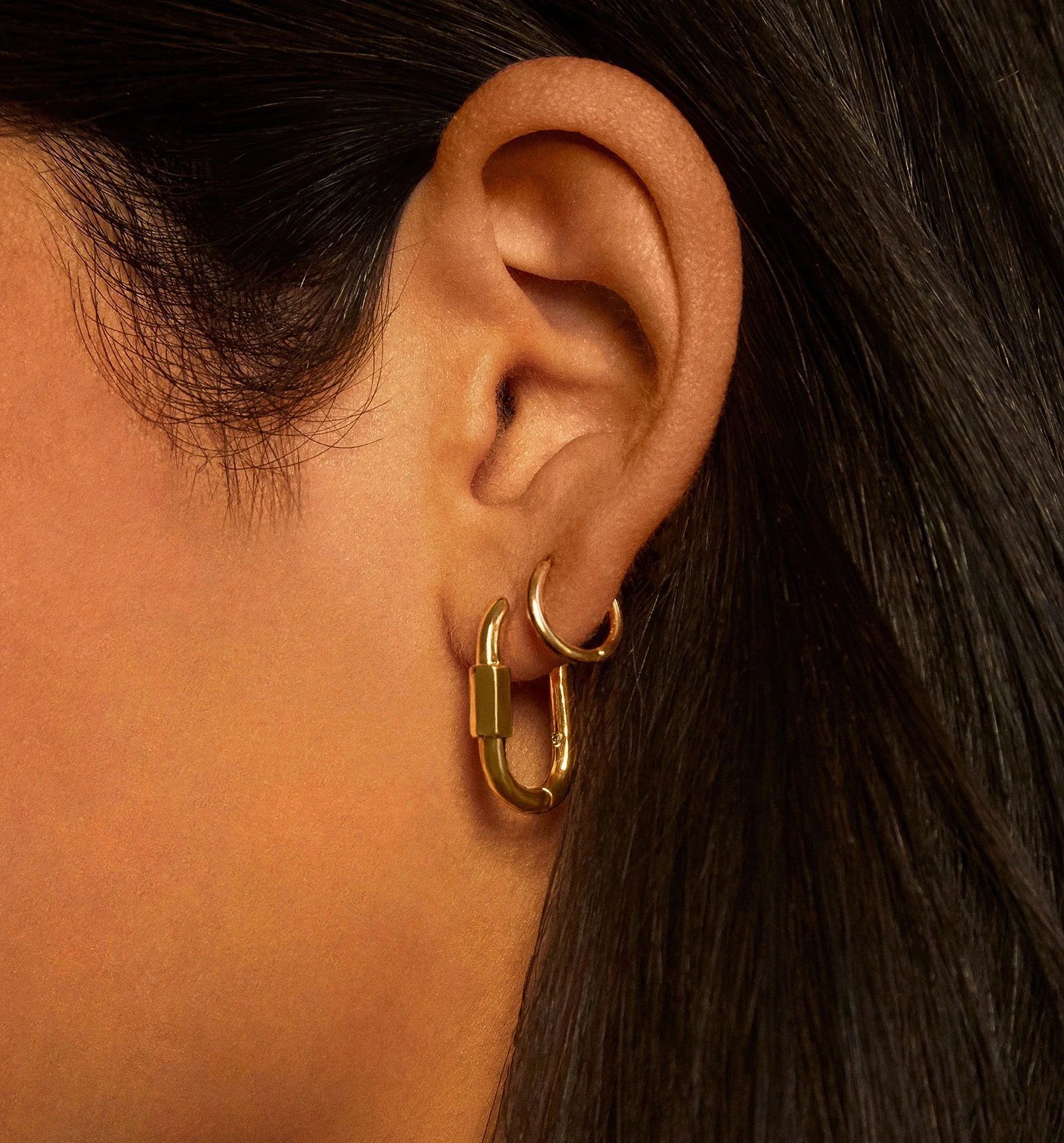 
2020 14k Wholesale Fashion Chunky Dubai Gold Filled Stud Women Cuff Jewelry Big Bass Zircon Huggie Hoop Women Round Earrings// 